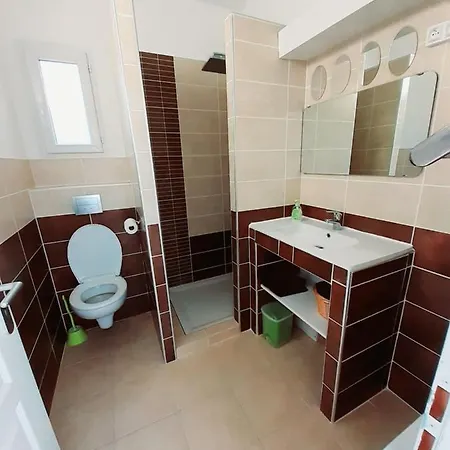 La Clastre Location D'un Avec Piscine Et Clim Près D'uzès Séjour chez l'habitant Bourdic