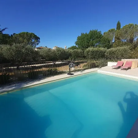 La Clastre Location D'un Avec Piscine Et Clim Pres D'uzes
