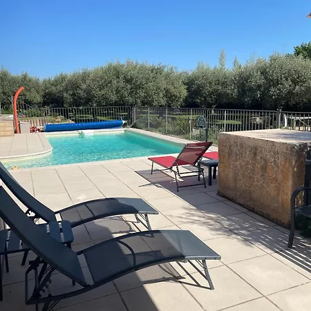 La Clastre Location D'un Avec Piscine Et Clim Pres D'uzes Homestay
